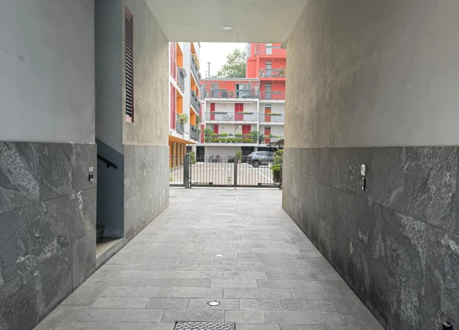 Ugolini Home Milano Daire